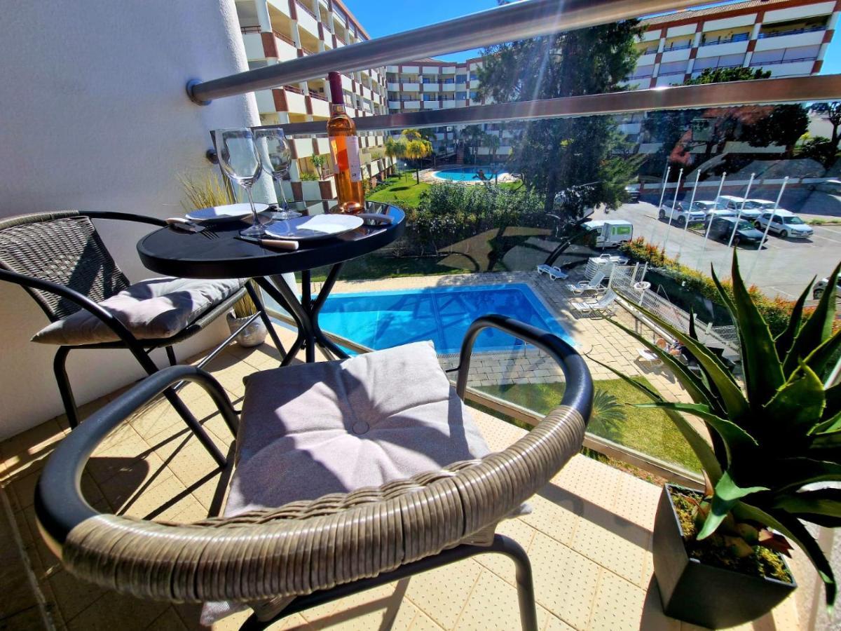 Zarco - Cosy Apartment In Vilamoura With A Balcony With View To The 2 Swimming Pools - Near The Beach & The Marina Quarteira Exterior photo