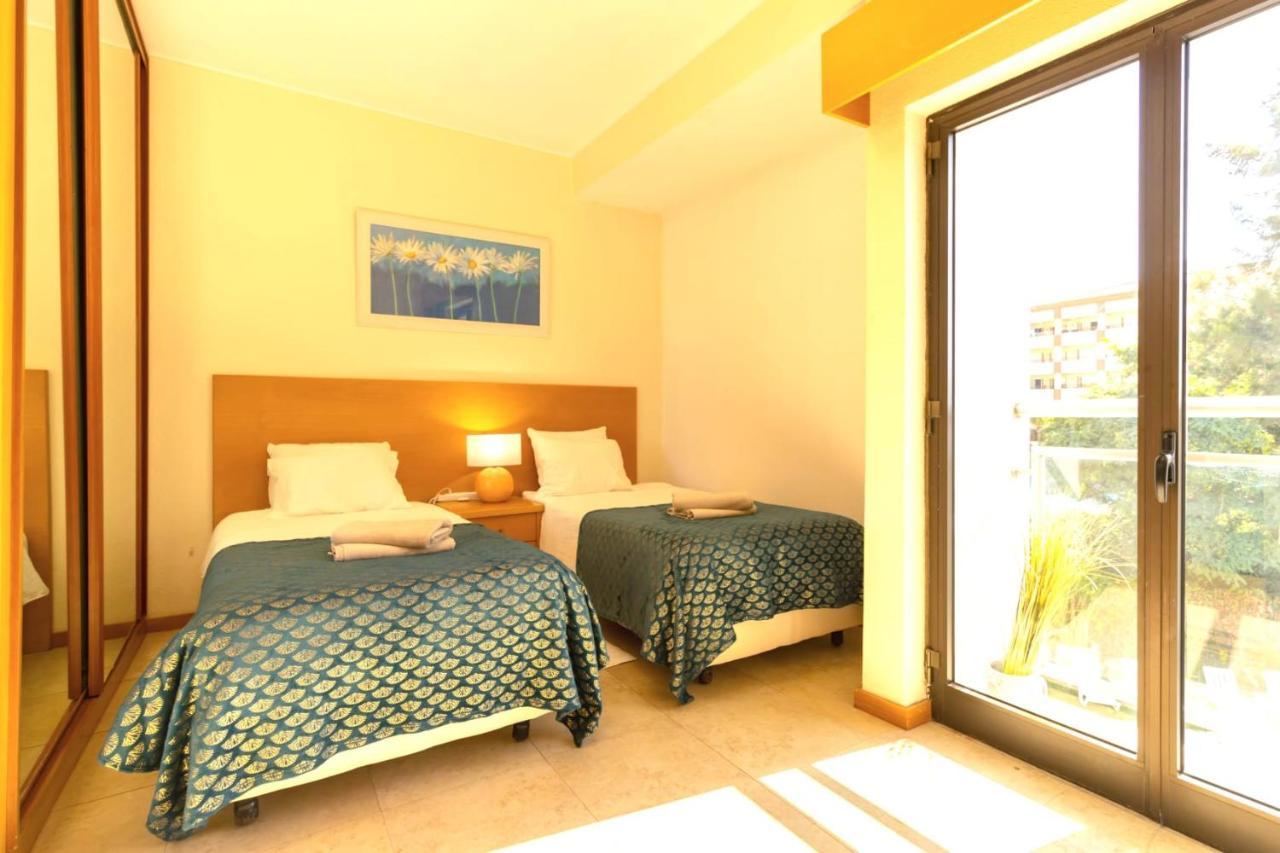 Zarco - Cosy Apartment In Vilamoura With A Balcony With View To The 2 Swimming Pools - Near The Beach & The Marina Quarteira Exterior photo